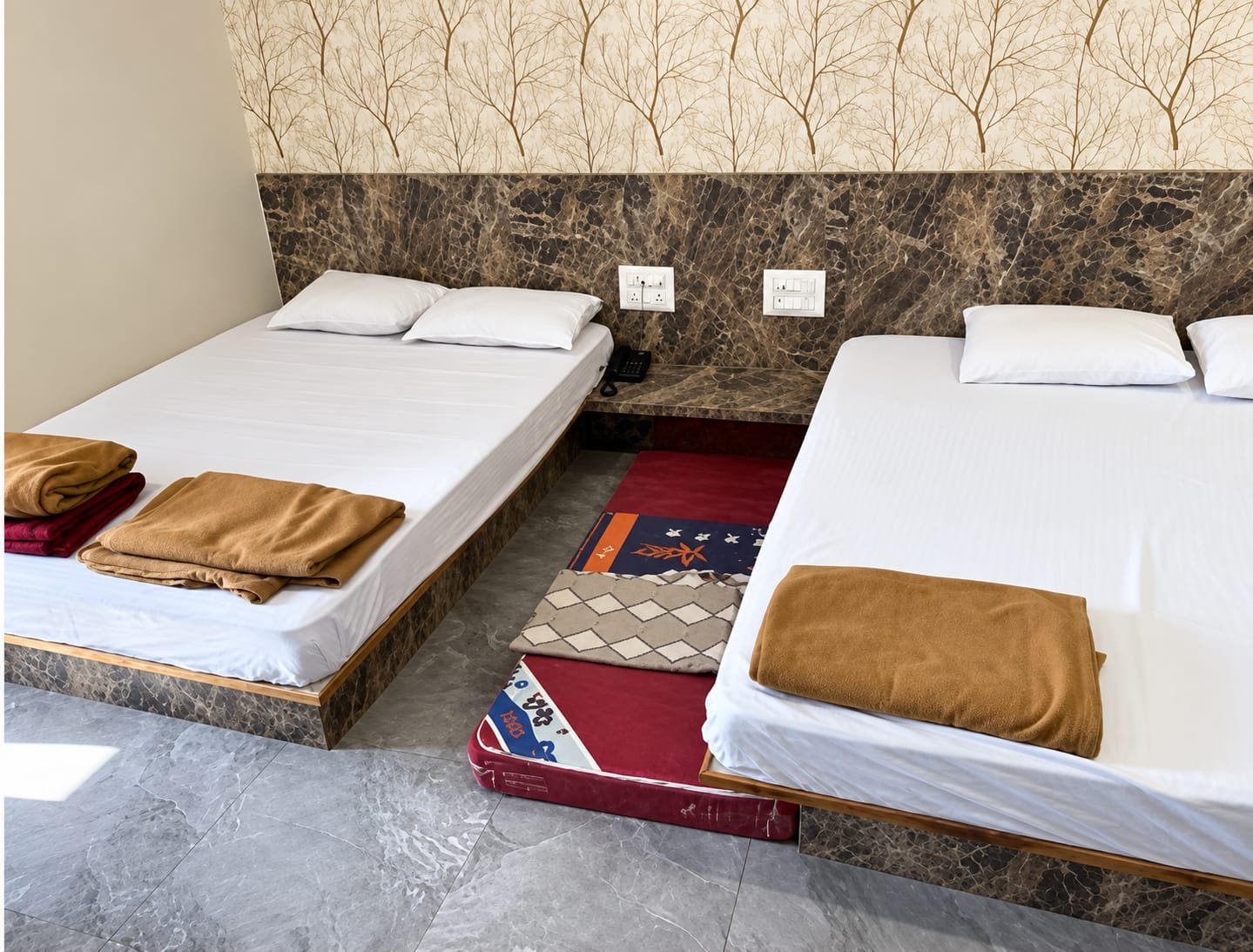 Shared room at Geeta Bhavan